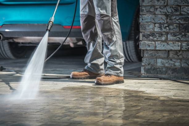 Best Pool Deck Cleaning  in Rainbow, CA